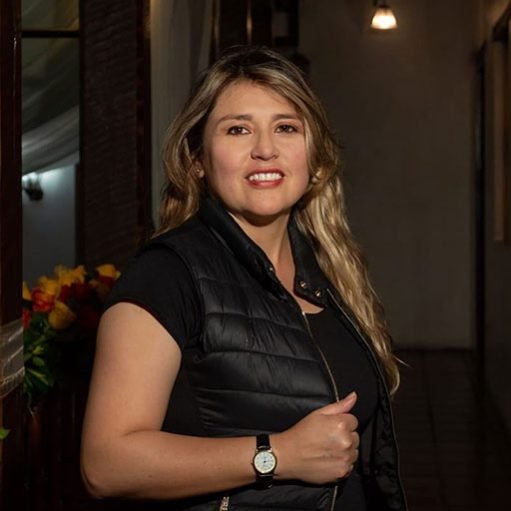 Paola López
